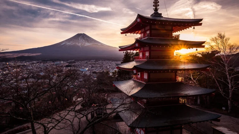 Le mont Fuji et la pagode Chūreitō