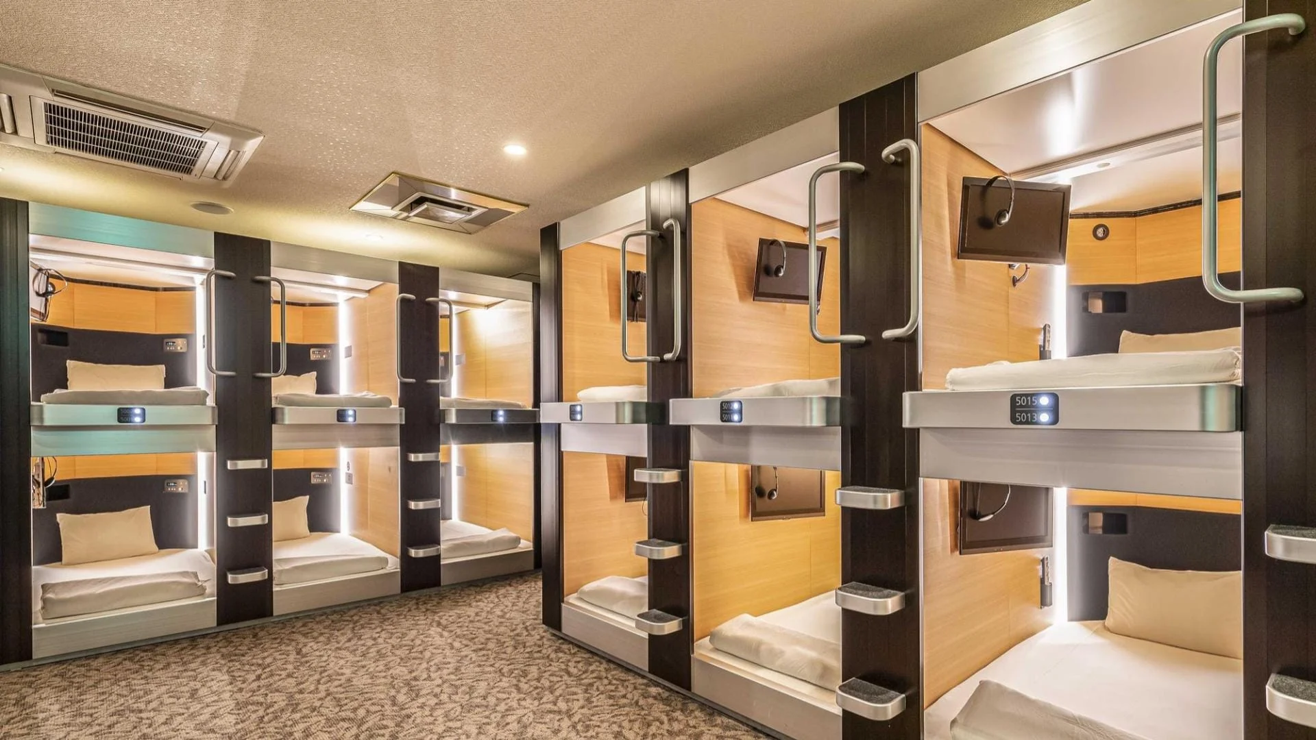 hotel-capsule