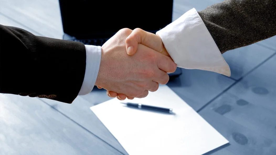 negociation poignee de main