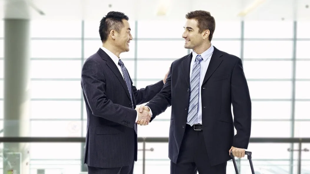 Japonais etranger poignee de main