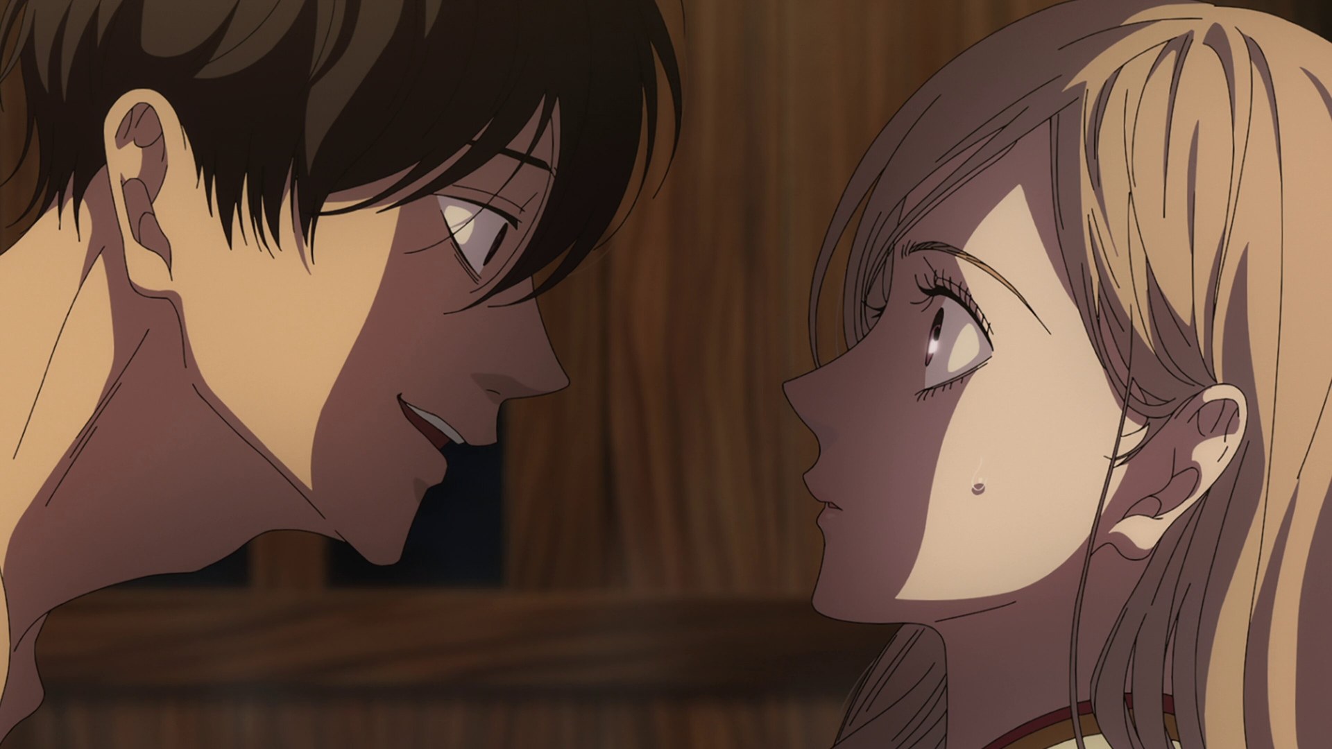 Shinpei et Satoko face à face dans Les Noces des lucioles (Firefly Wedding)