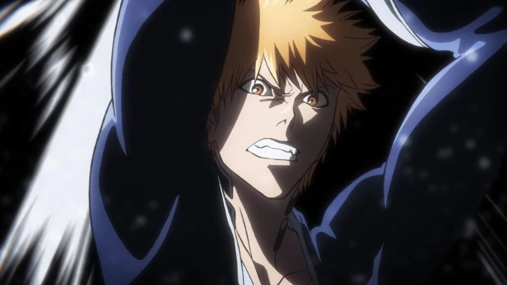 Ichigo Kurosaki, les dents serrées, en plein combat dans Bleach: Thousand-Year Blood War